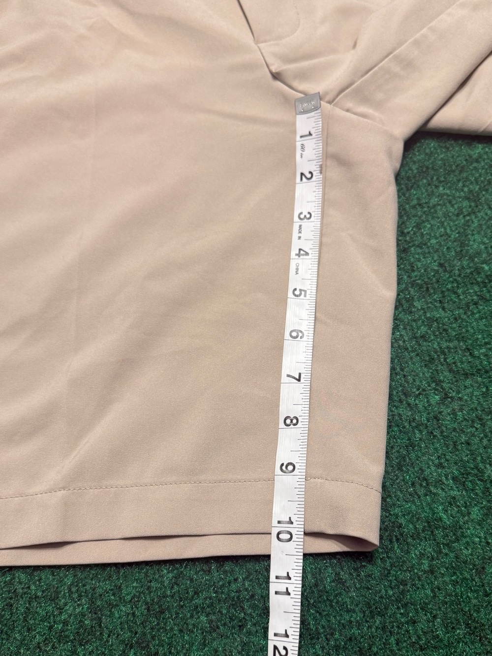 FootJoy Performance Golf Shorts (W32 & 10” Inseam / Beige) - Picture 5 of 5